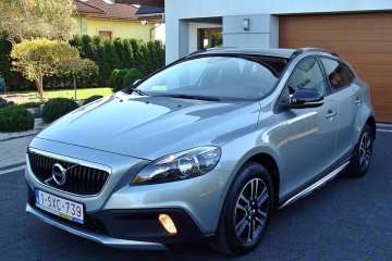 V40 CROSS COUNTRY 2.0 D2 Navi DVD Alu serwis Bezwypadkowy