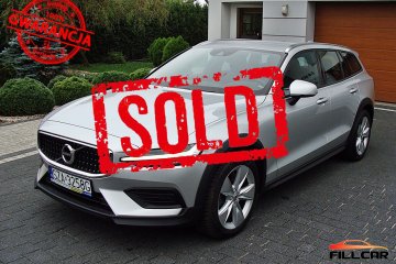 Volvo V60 Cross Country AWD 2.0 D3 Zegary TFT FULL LED Na